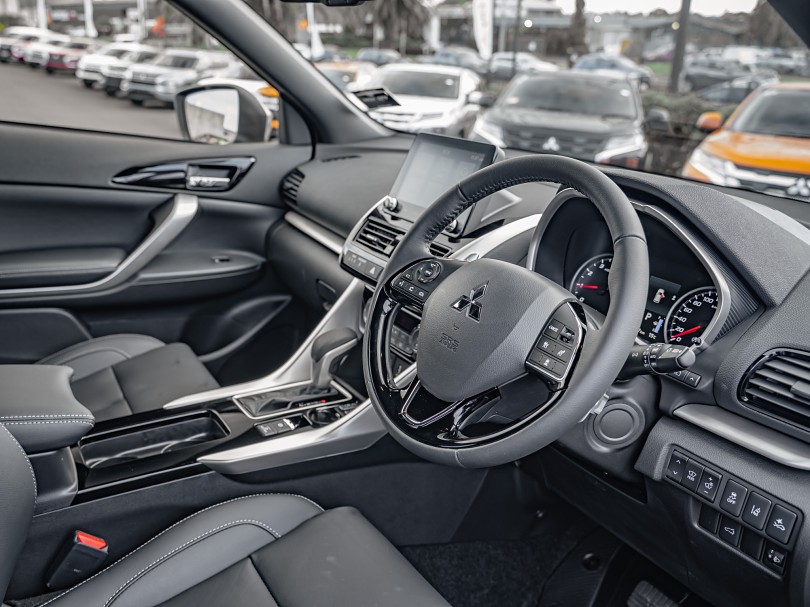 2026 Mitsubishi Eclipse Cross 9