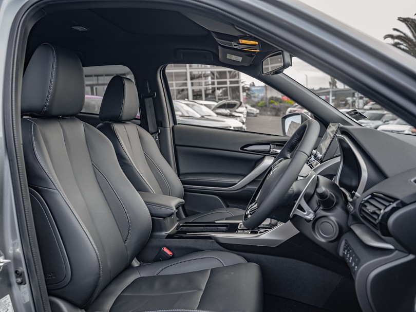 2026 Mitsubishi Eclipse Cross 8