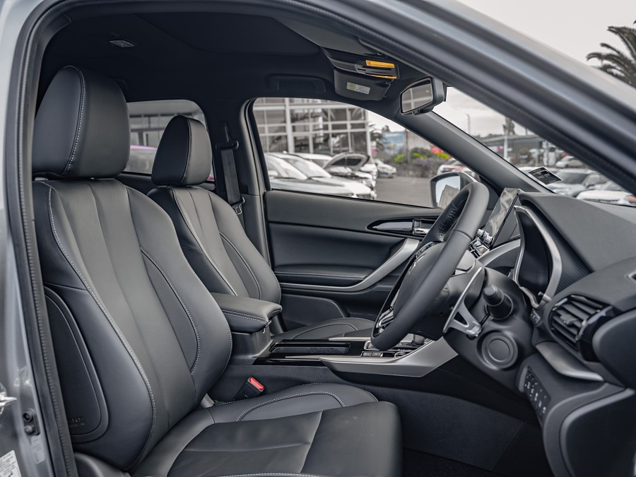 2026 Mitsubishi Eclipse Cross 8