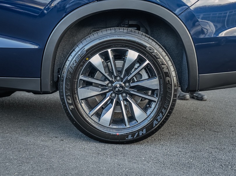 2026 Mitsubishi Outlander 6
