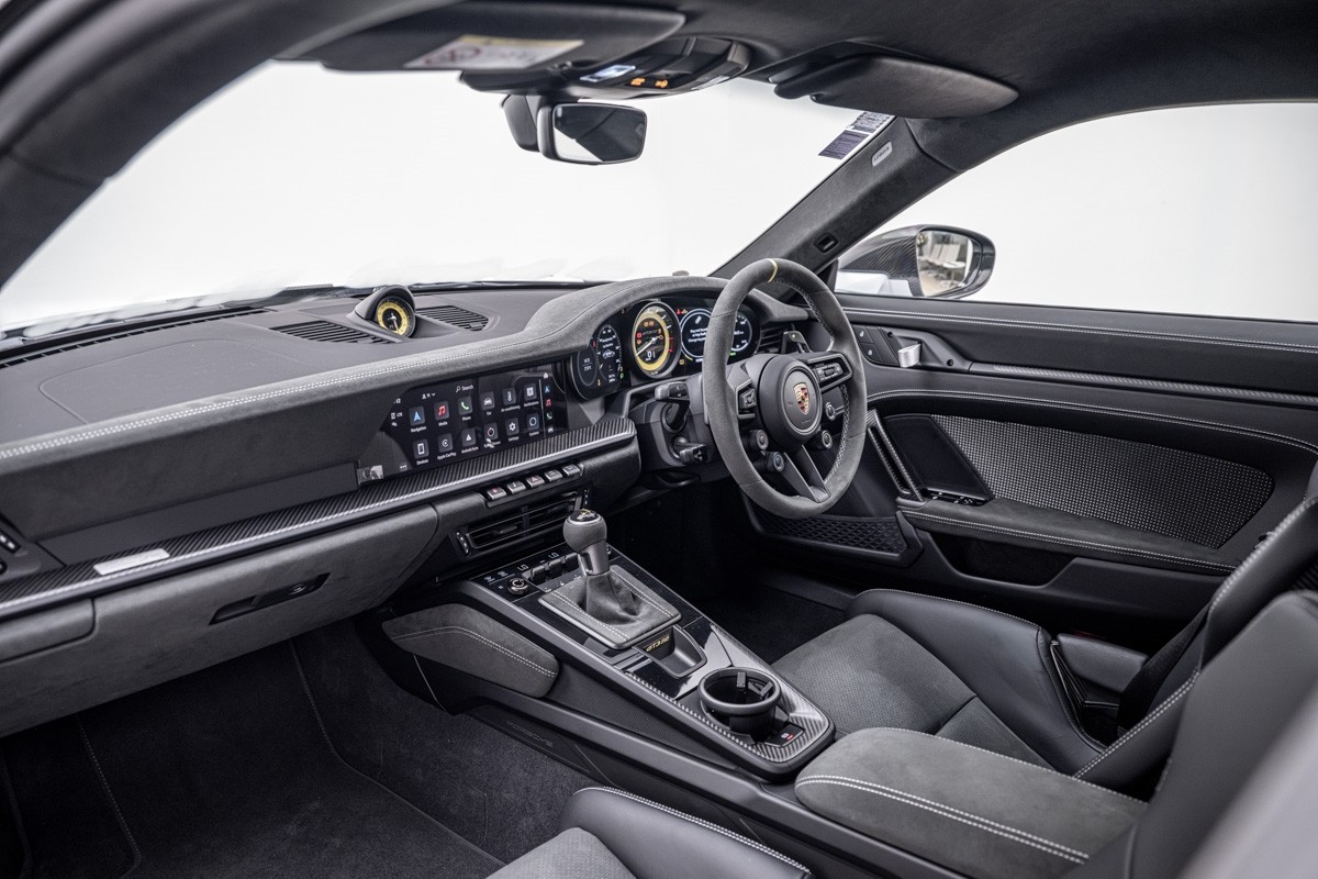 Porsche 911 GT3 RS (992) Weissach Package