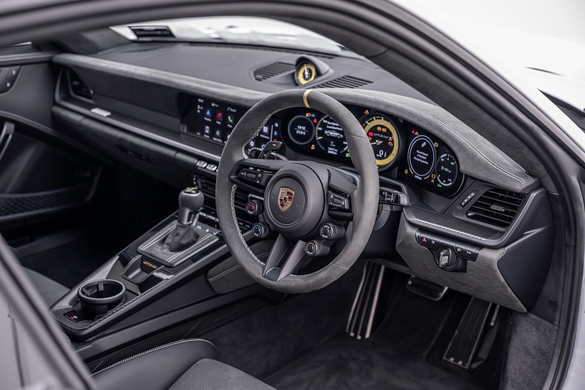 Porsche 911 GT3 RS (992) Weissach Package