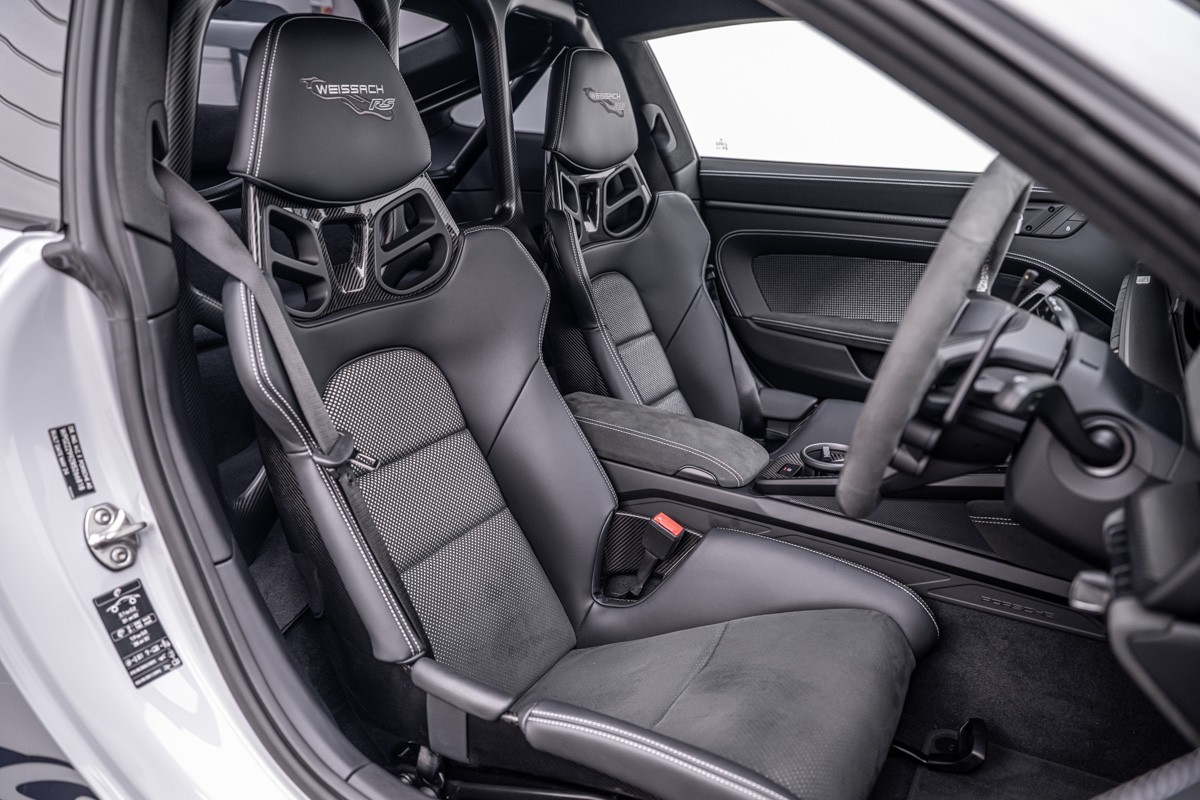 Porsche 911 GT3 RS (992) Weissach Package