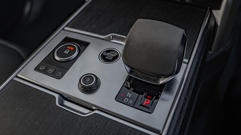 2023 Land Rover Range Rover 16
