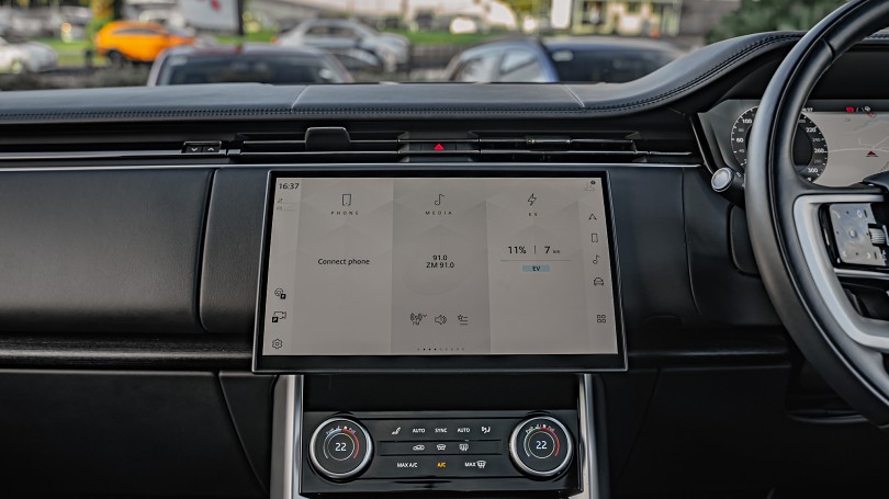 2023 Land Rover Range Rover 15