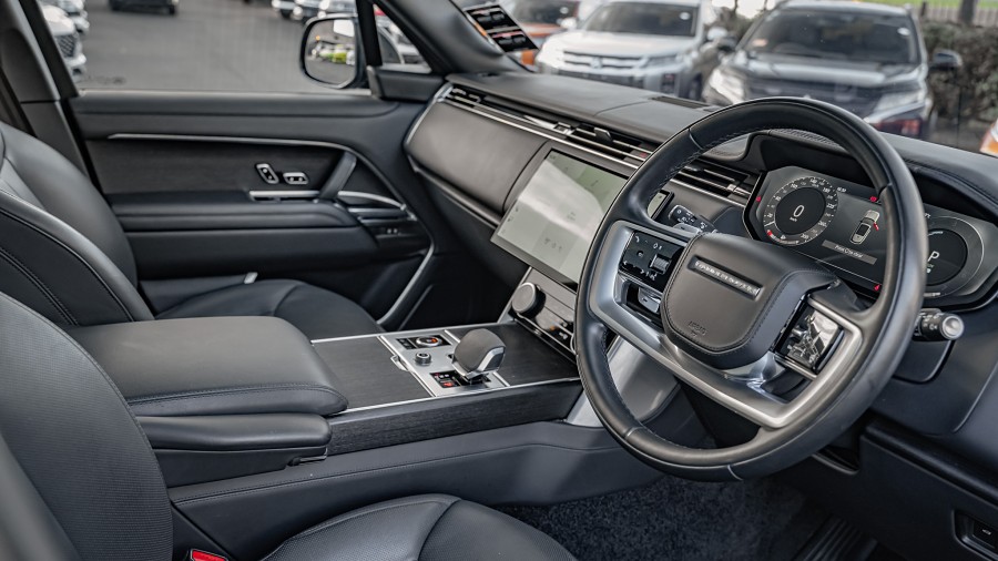 2023 Land Rover Range Rover 9
