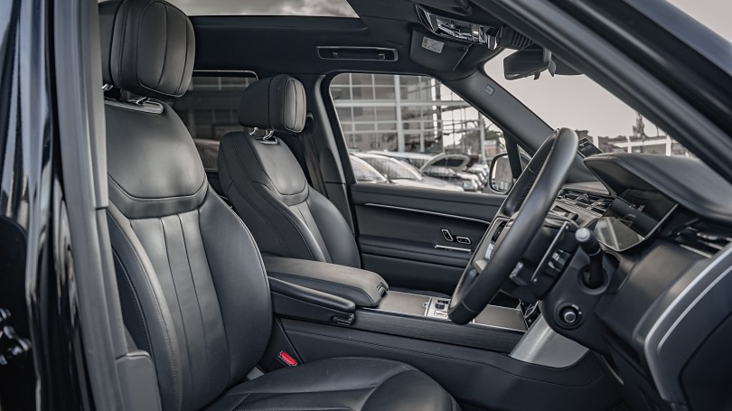 2023 Land Rover Range Rover 8