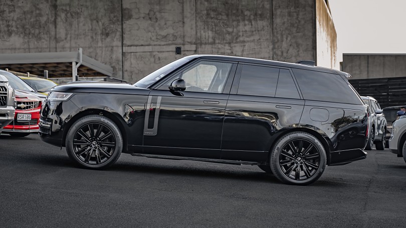2023 Land Rover Range Rover 5