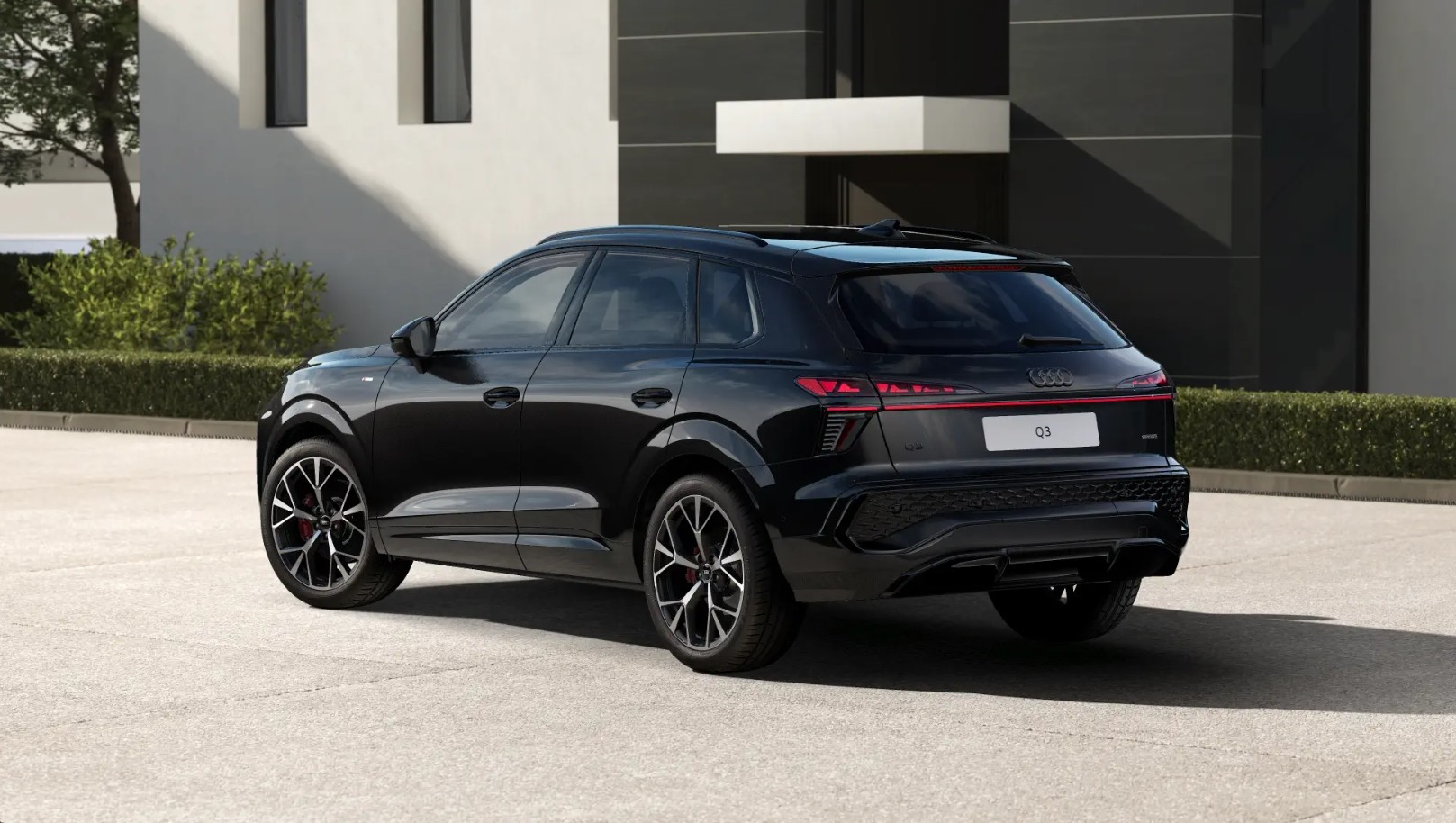 Audi Q3 SUV TFSI quattro 195 kW