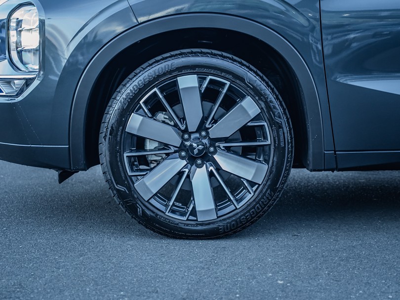 2026 Mitsubishi Outlander 6