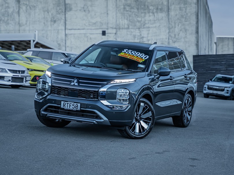 2026 Mitsubishi Outlander 1