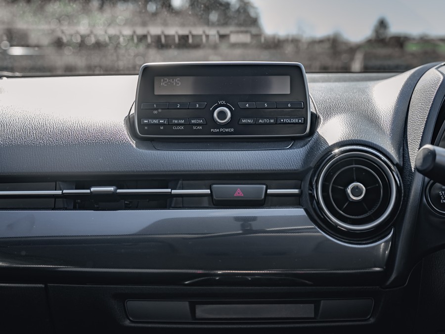 2016 Mazda 2 14