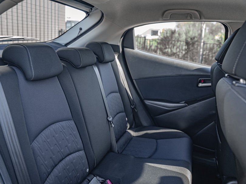 2016 Mazda 2 16