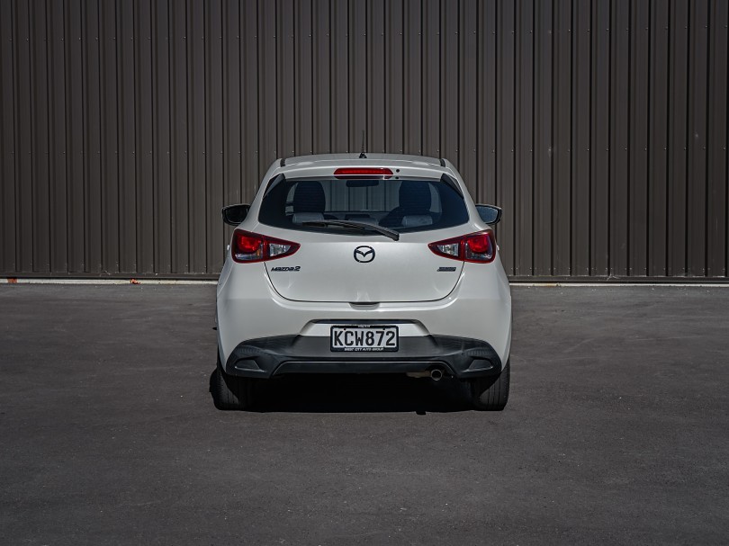 2016 Mazda 2 4