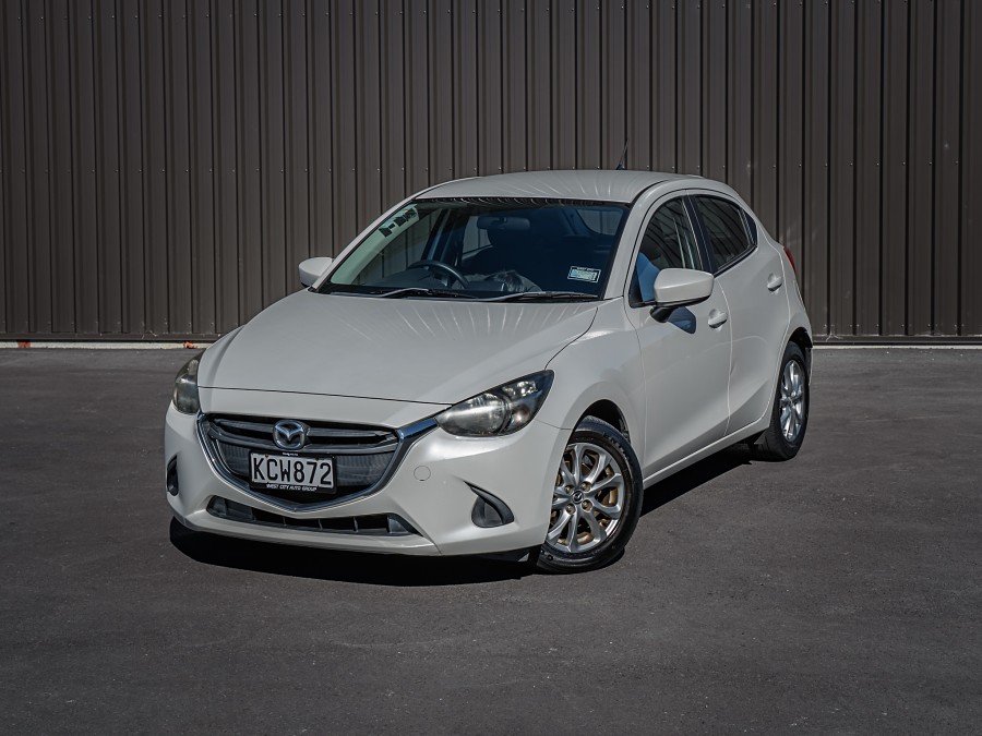 2016 Mazda 2 1
