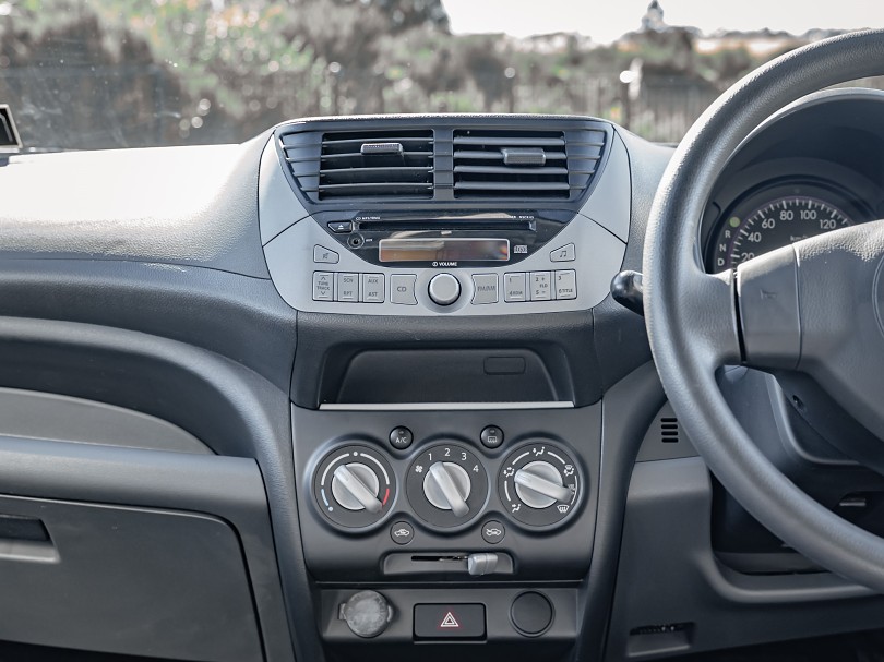 2012 Suzuki Alto 15