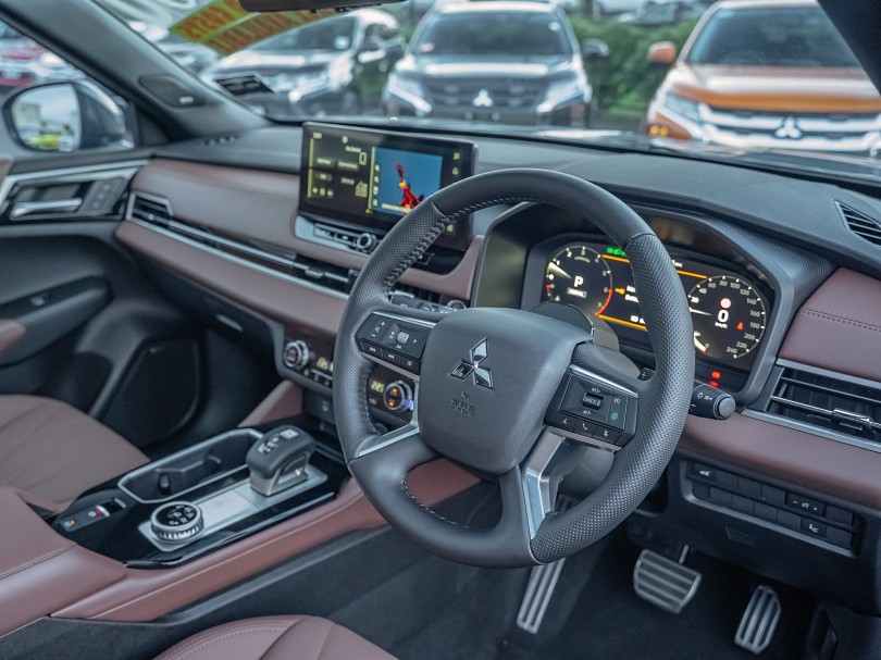 2026 Mitsubishi Outlander 9