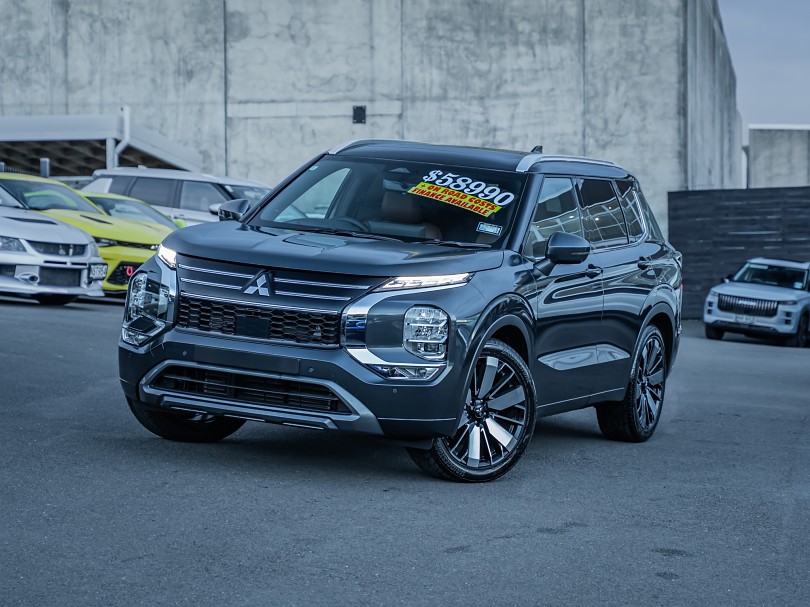 2026 Mitsubishi Outlander 1