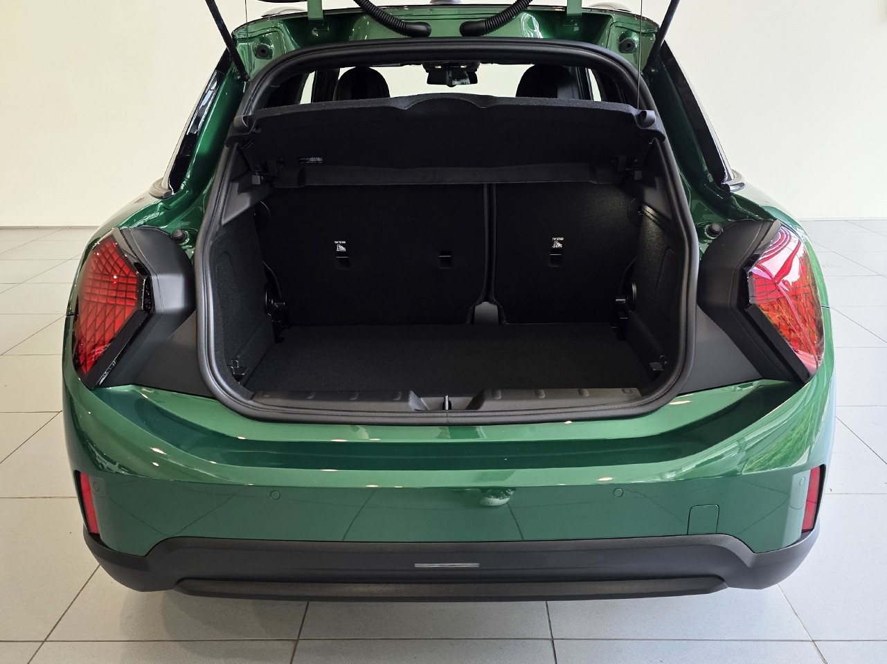 MINI Cooper 5 Door C Favoured Spec