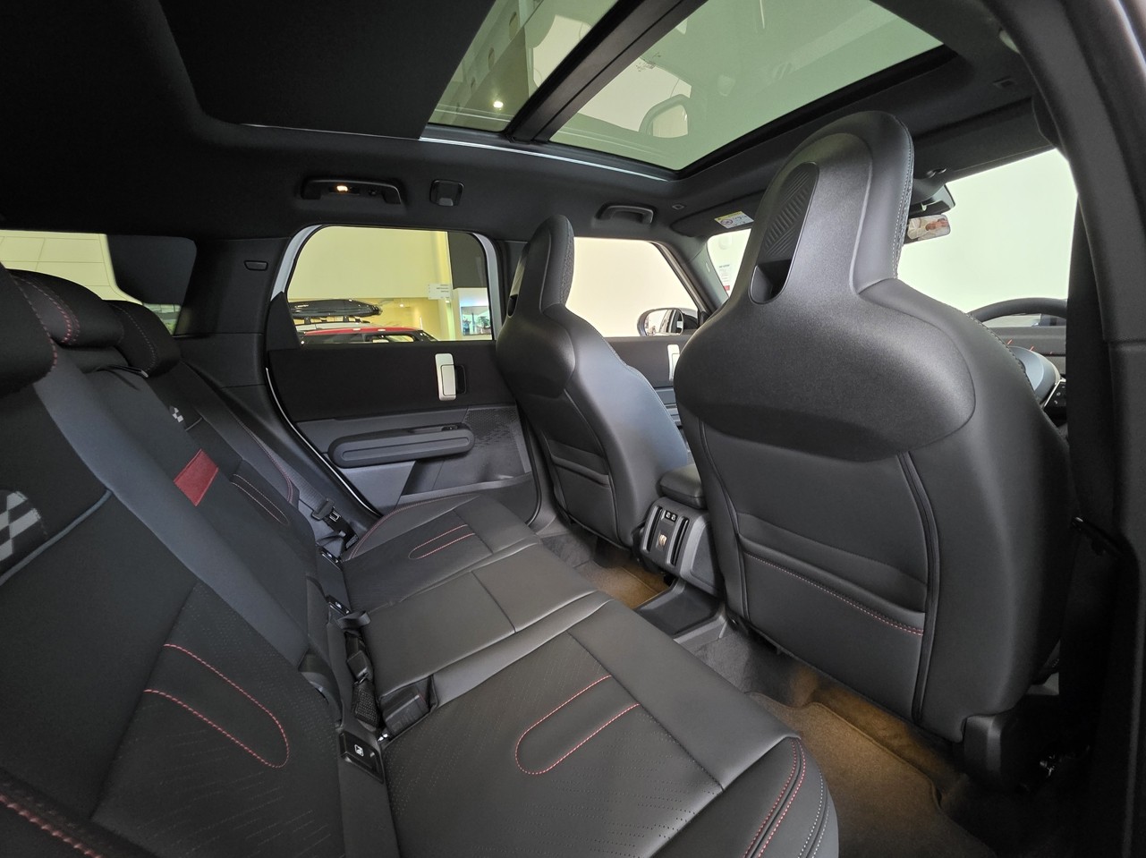 MINI Countryman S All4 John Cooper Works Style Package