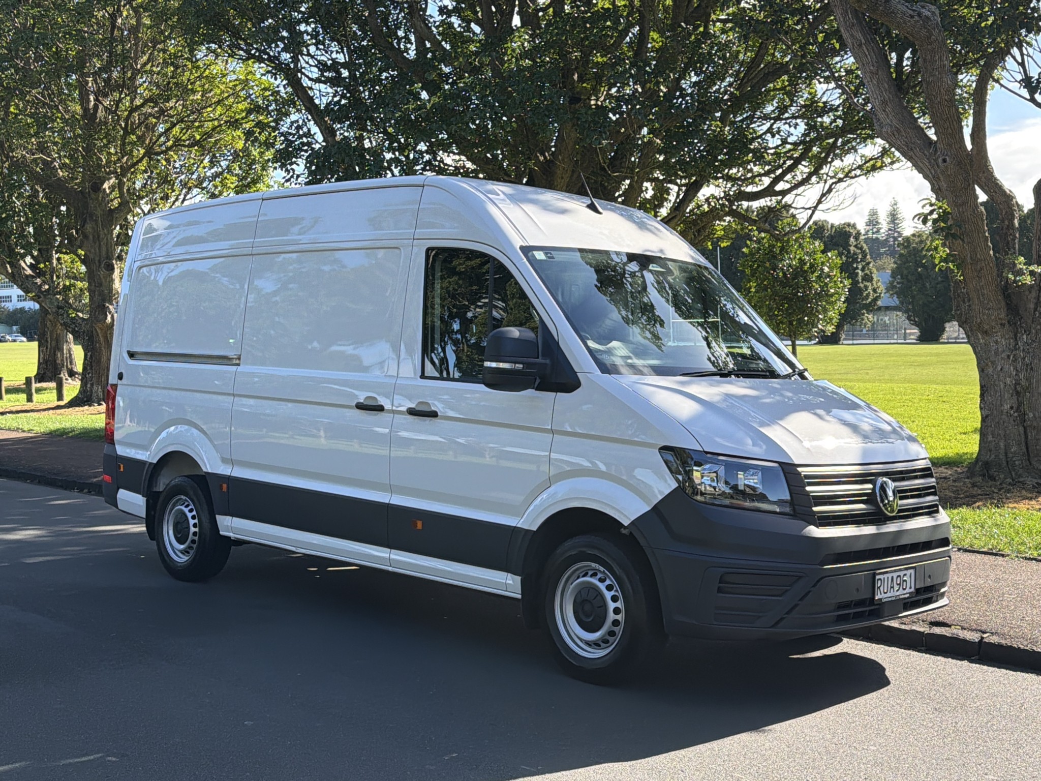 Volkswagen Crafter 35 103KW MWB 8 SPD AUTO