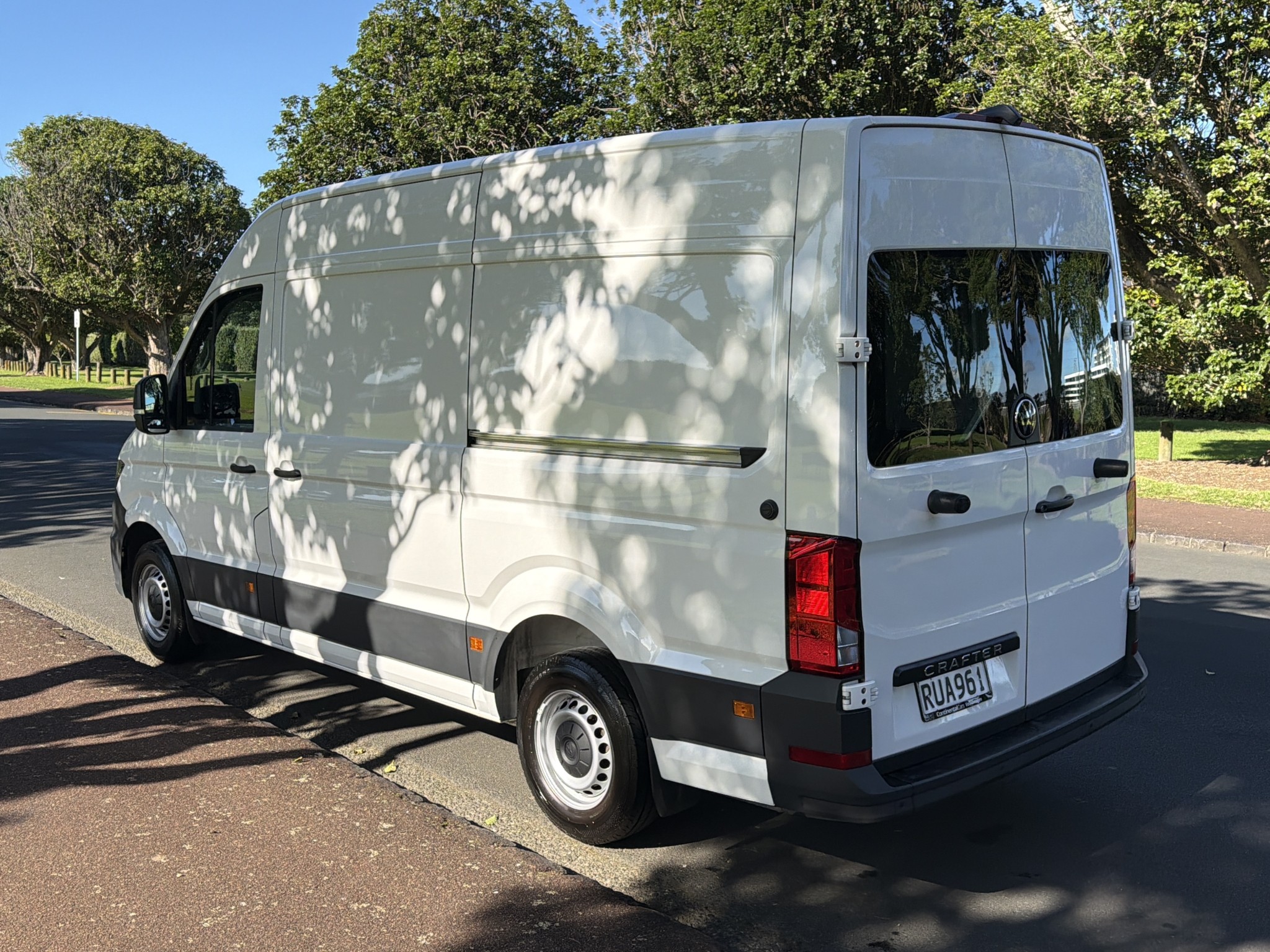 Volkswagen Crafter 35 103KW MWB 8 SPD AUTO