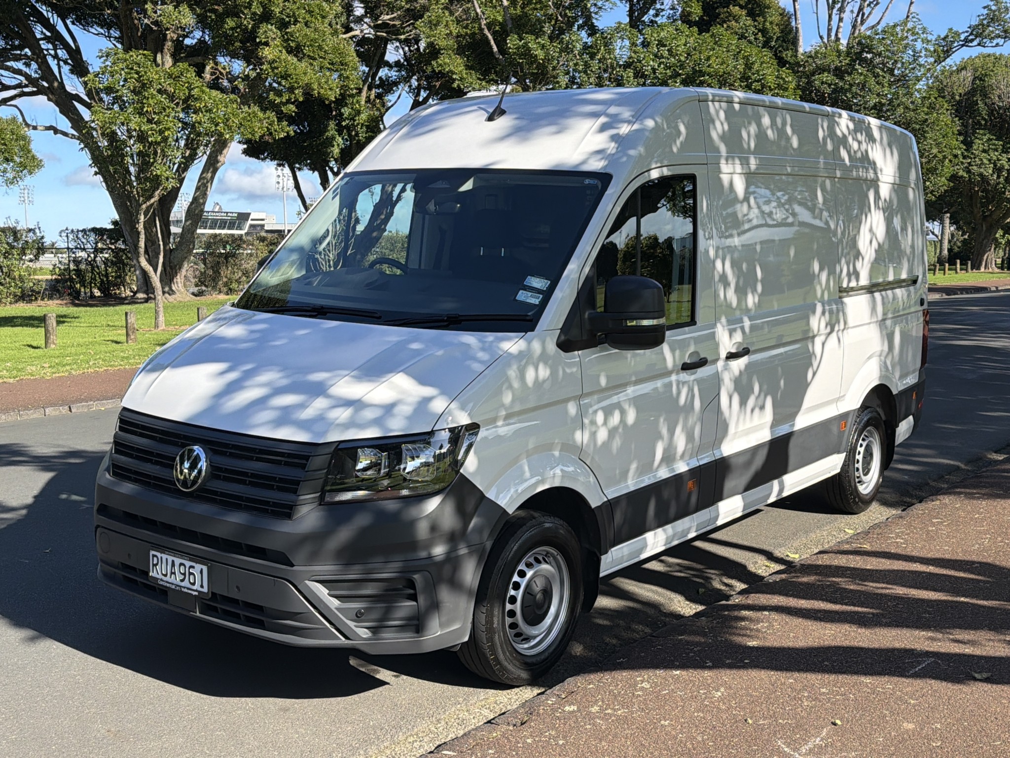 Volkswagen Crafter 35 103KW MWB 8 SPD AUTO