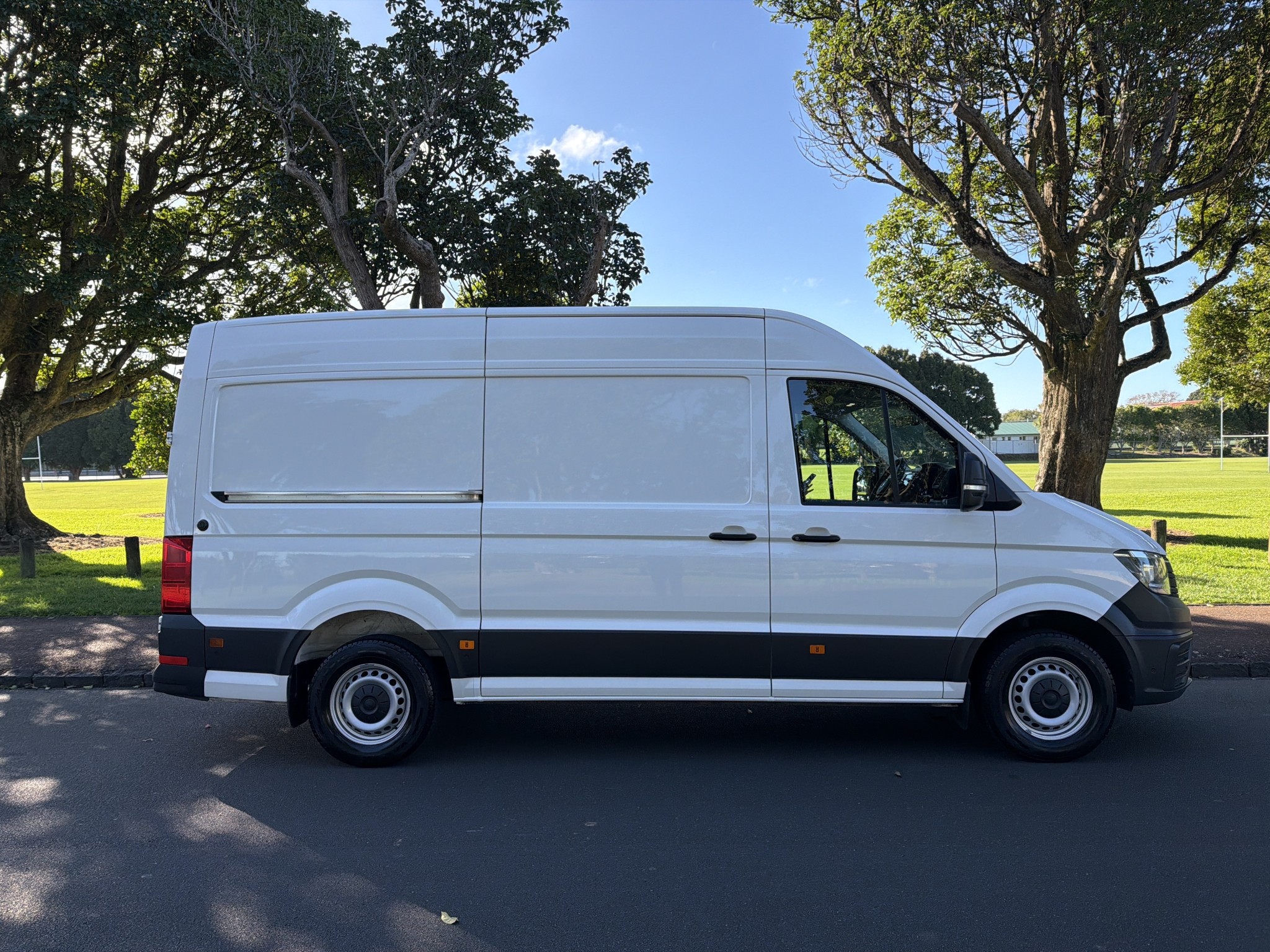 Volkswagen Crafter 35 MWB 103 2.0DT/8AT