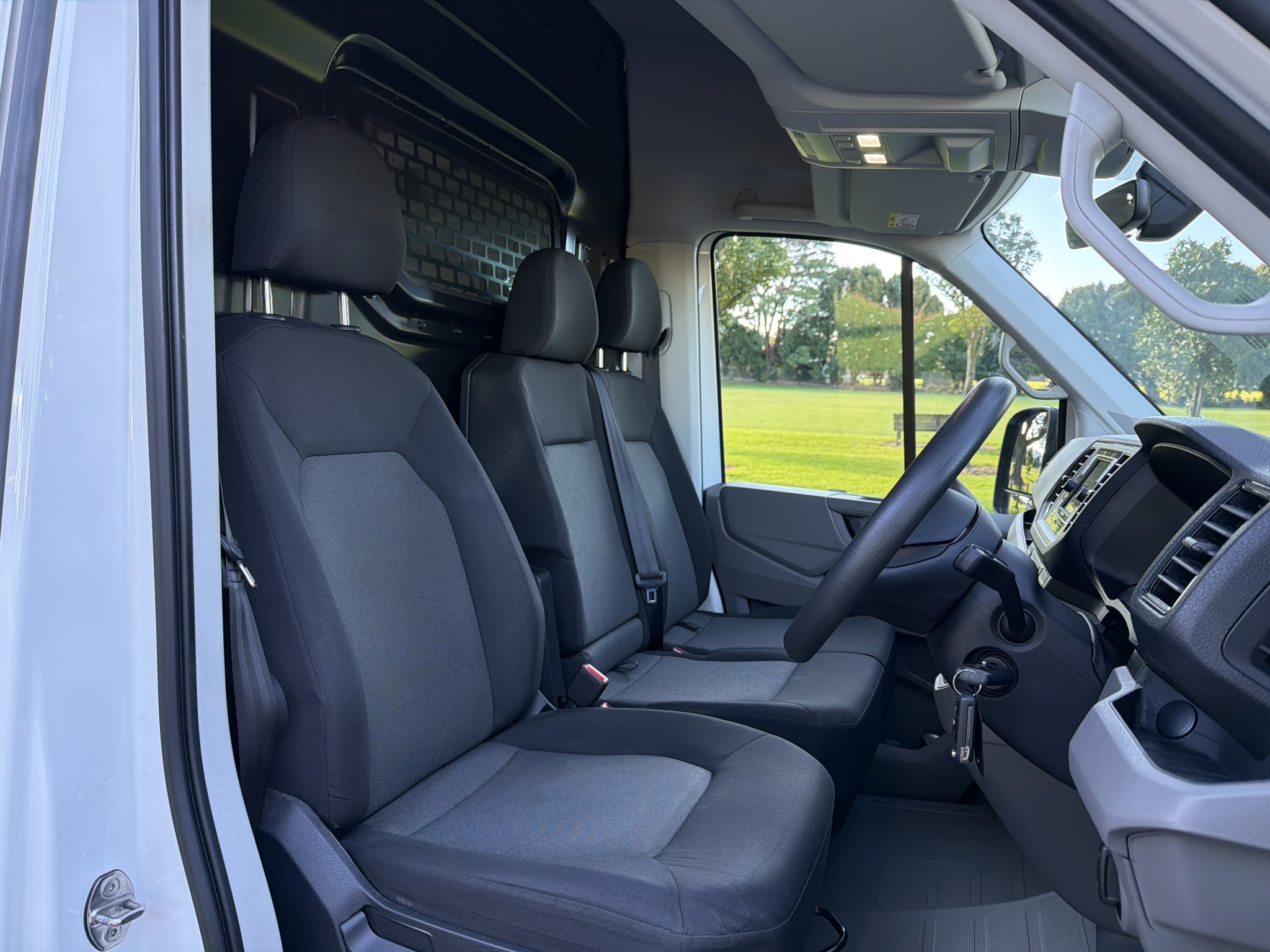 Volkswagen Crafter 35 MWB 103 2.0DT/8AT
