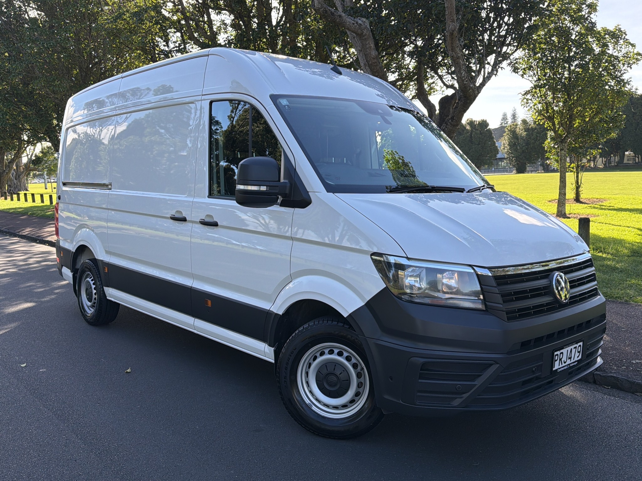 Volkswagen Crafter 35 MWB 103 2.0DT/8AT