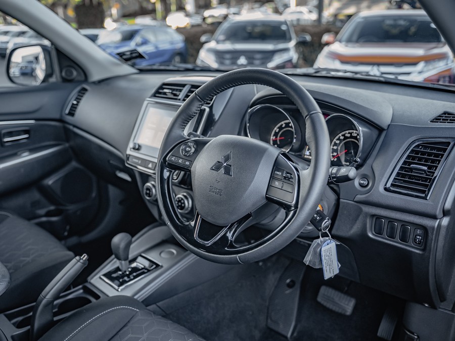 2025 Mitsubishi ASX 9
