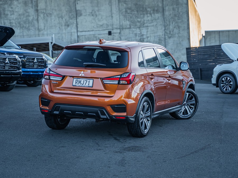 2025 Mitsubishi ASX 2