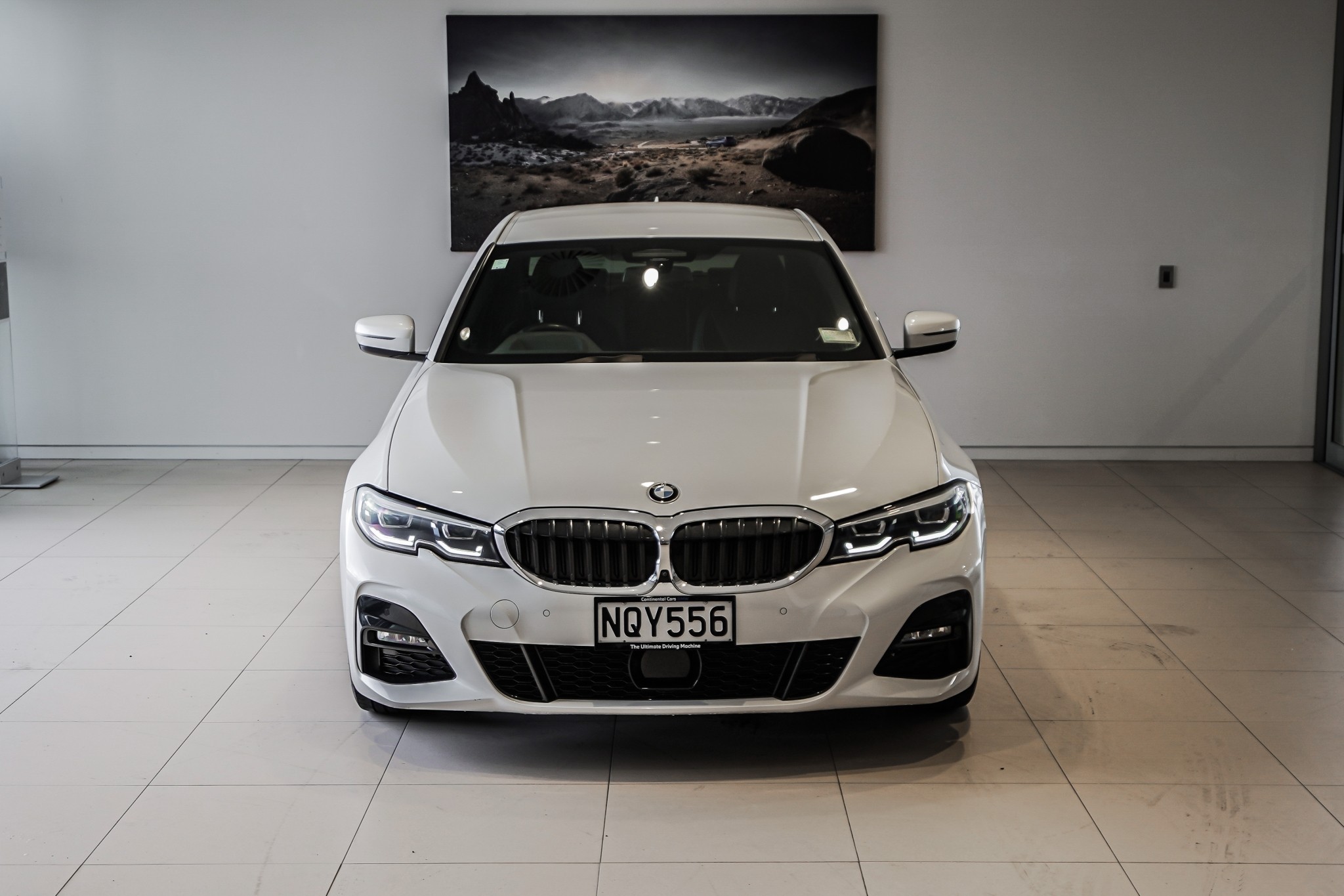 BMW 320i Sedan M-Sport +Drivers Assist