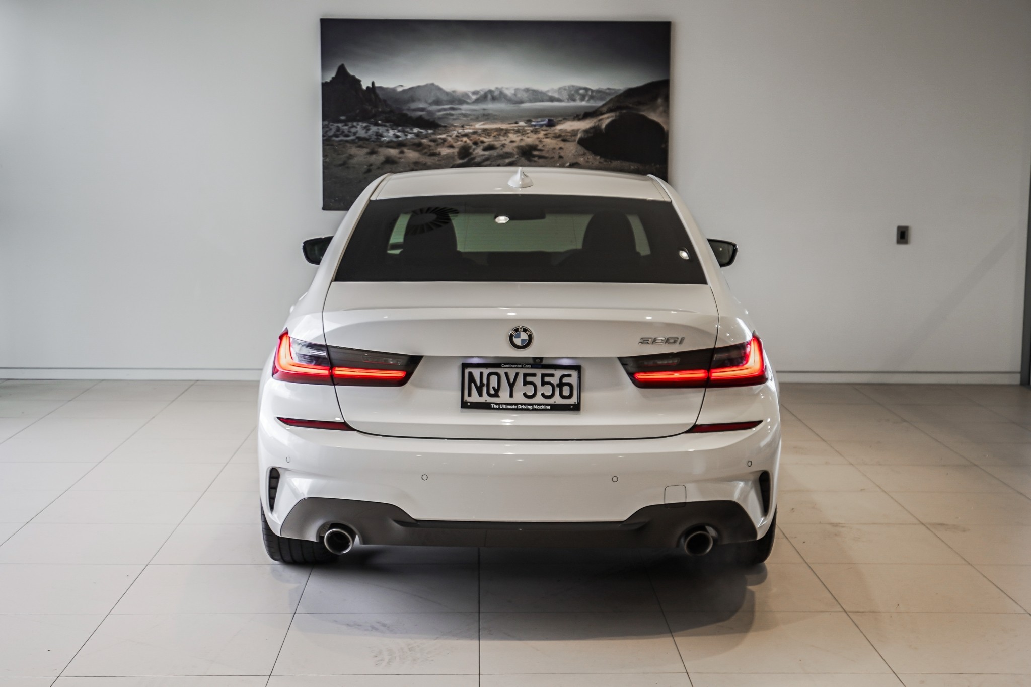 BMW 320i Sedan M-Sport +Drivers Assist