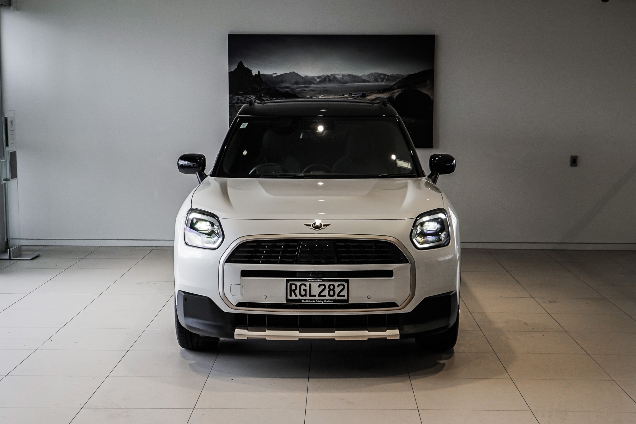 MINI Countryman 1.5L Turbo | Favoured