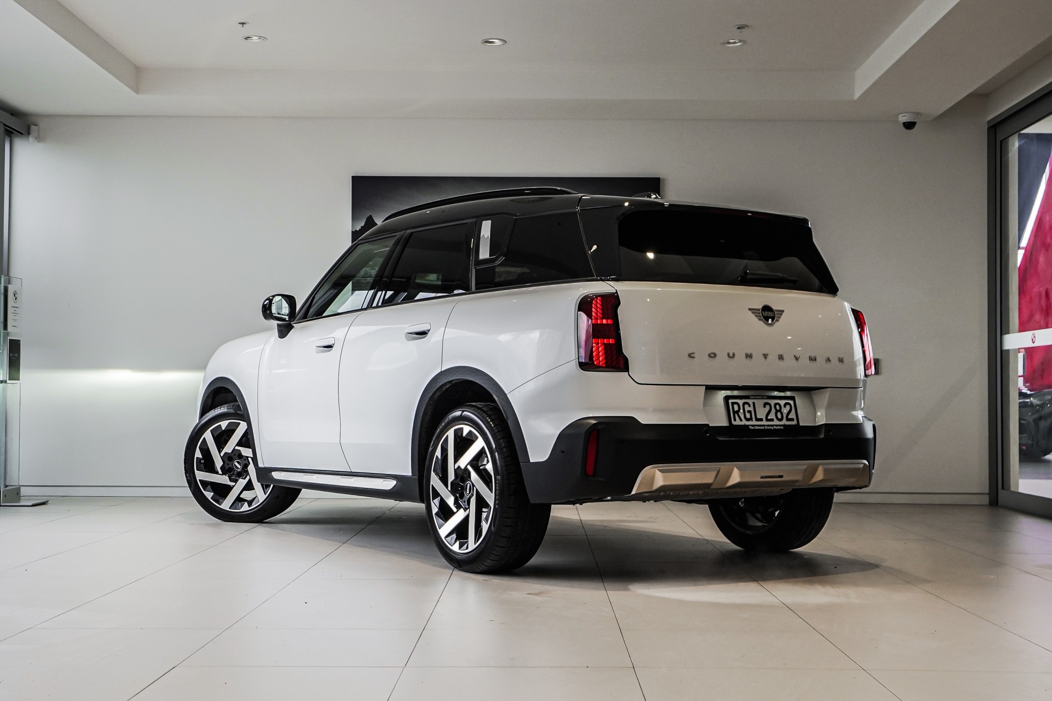 MINI Countryman 1.5L Turbo | Favoured