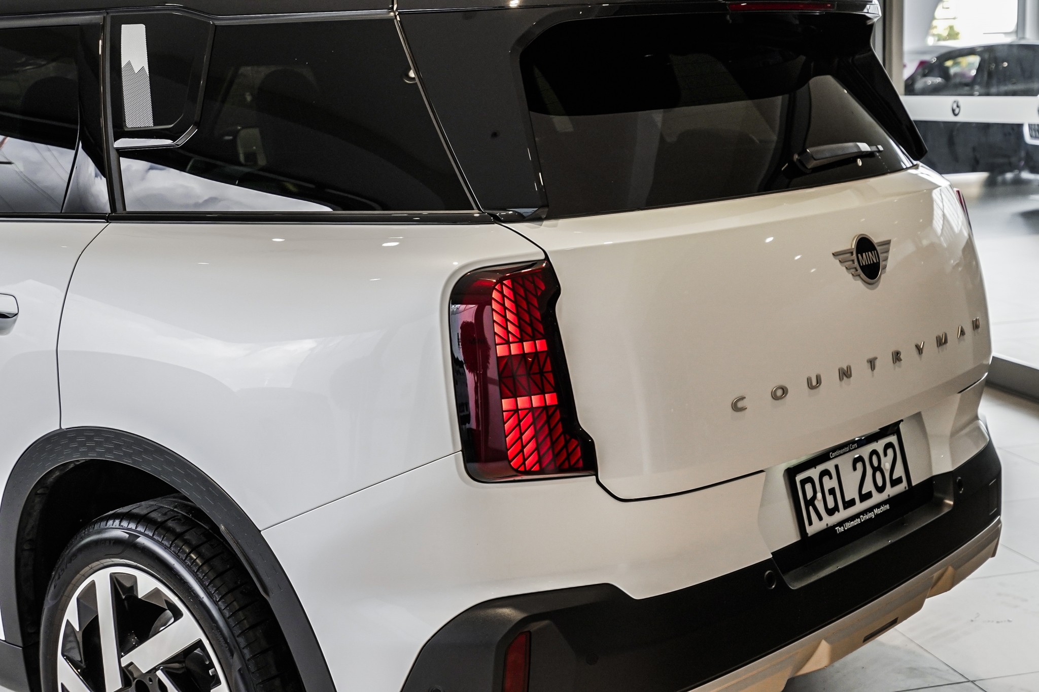 MINI Countryman 1.5L Turbo | Favoured