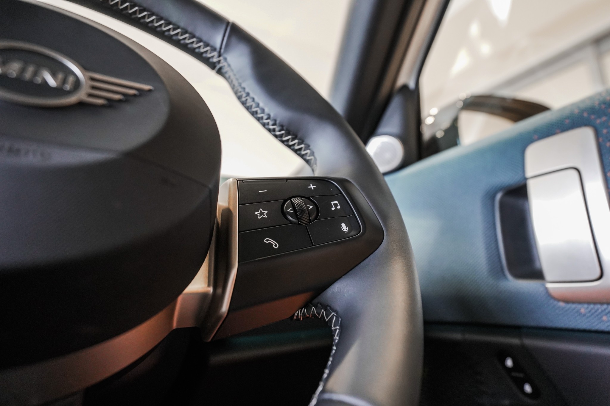 MINI Countryman 1.5L Turbo | Favoured