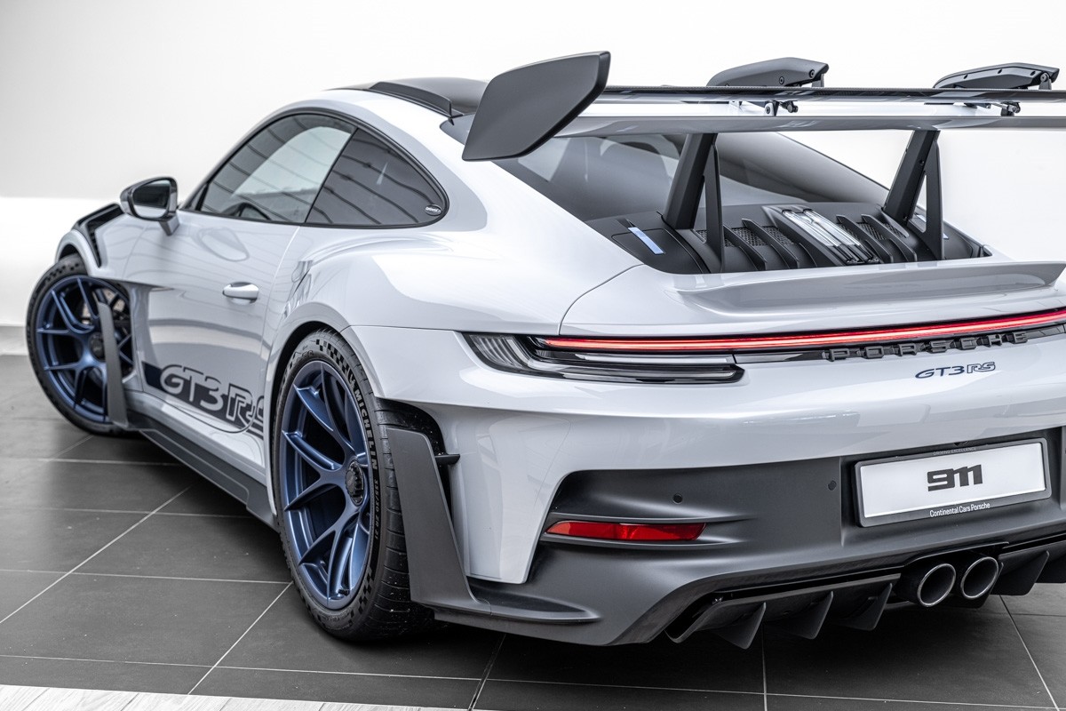 Porsche 911 GT3 RS (992) Weissach Package