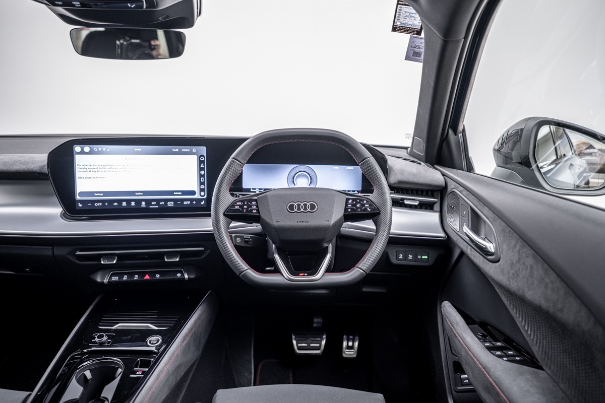 Audi Q3 SUV TFSI QUATTRO 195 KW