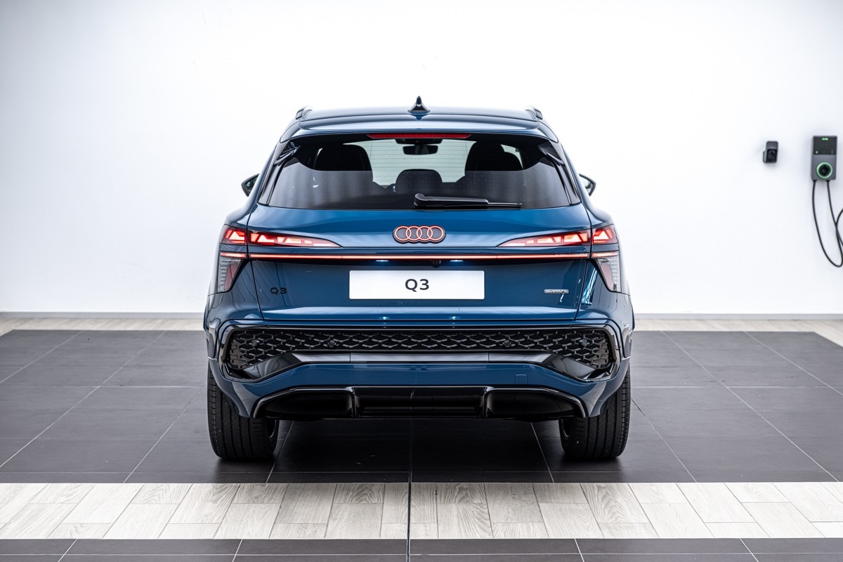 Audi Q3 SUV TFSI QUATTRO 195 KW