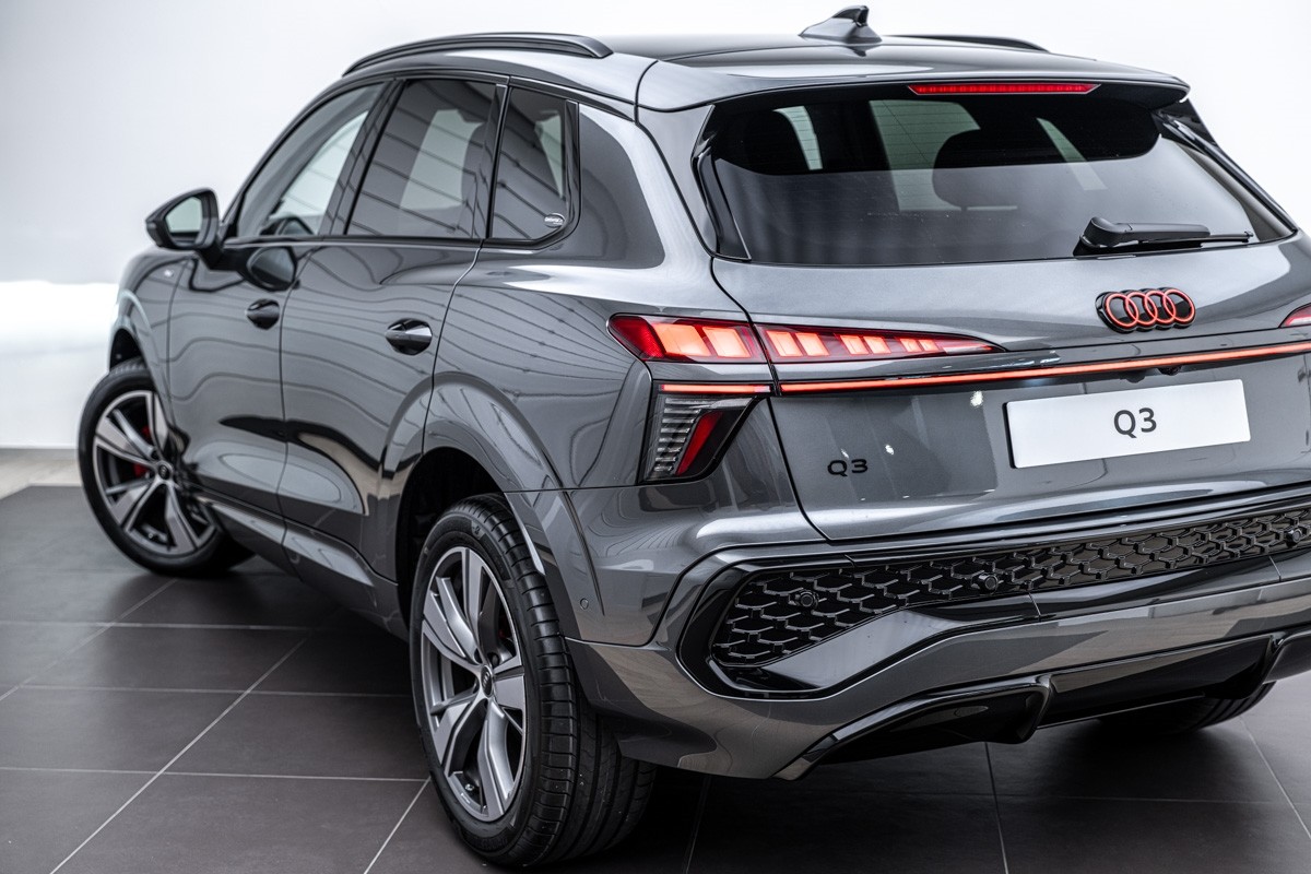 Audi Q3 SUV TFSI 110 KW