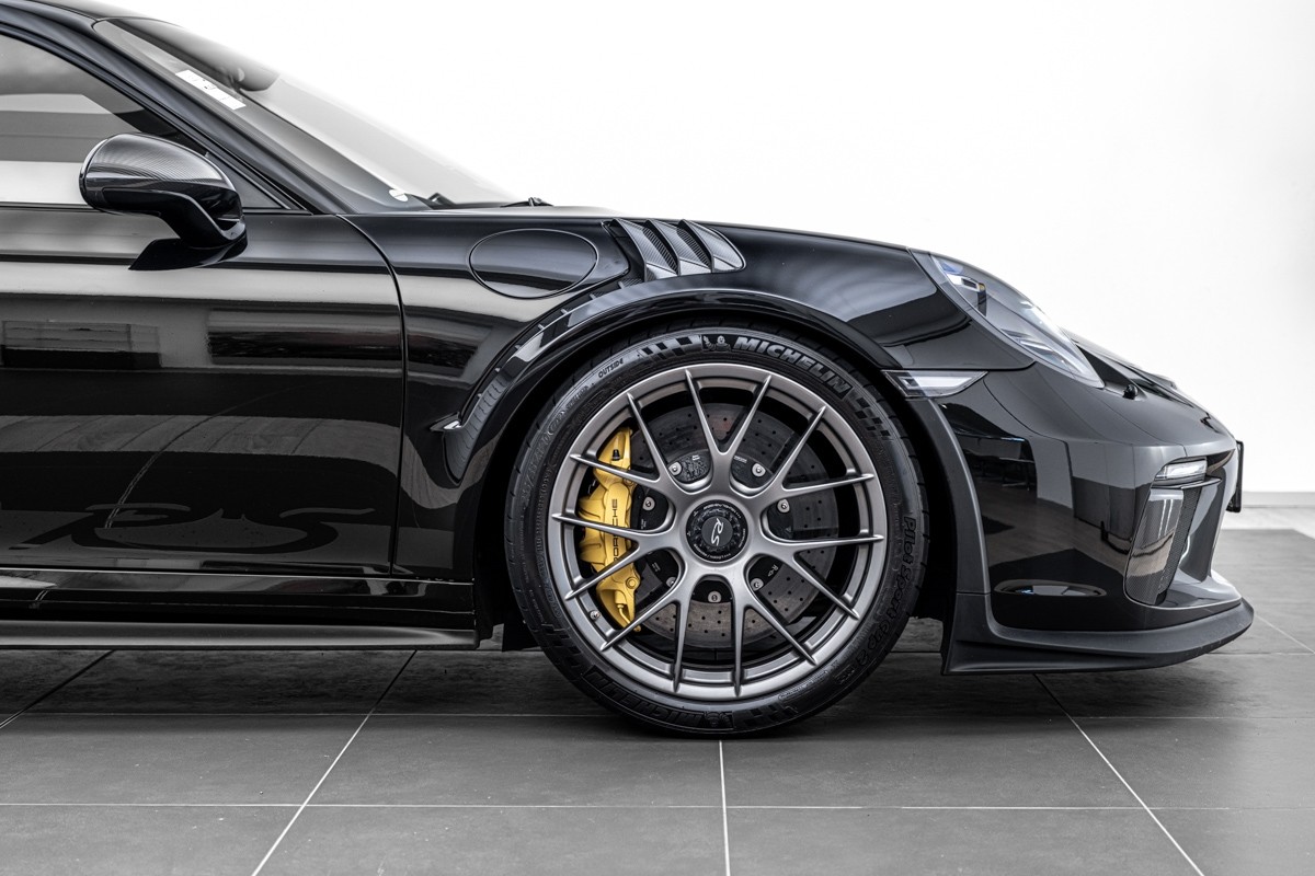 Porsche 911 GT3 RS (991.2) Weissach Package