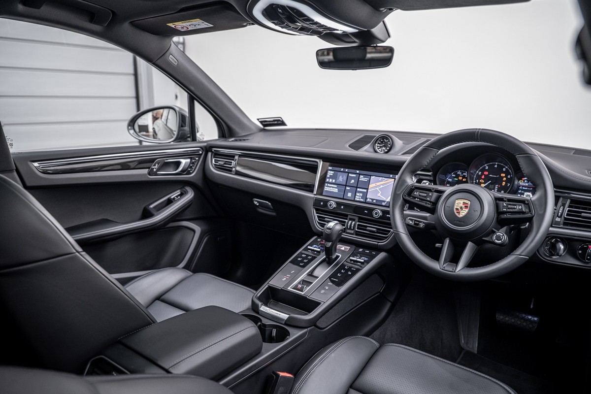 Porsche Macan T