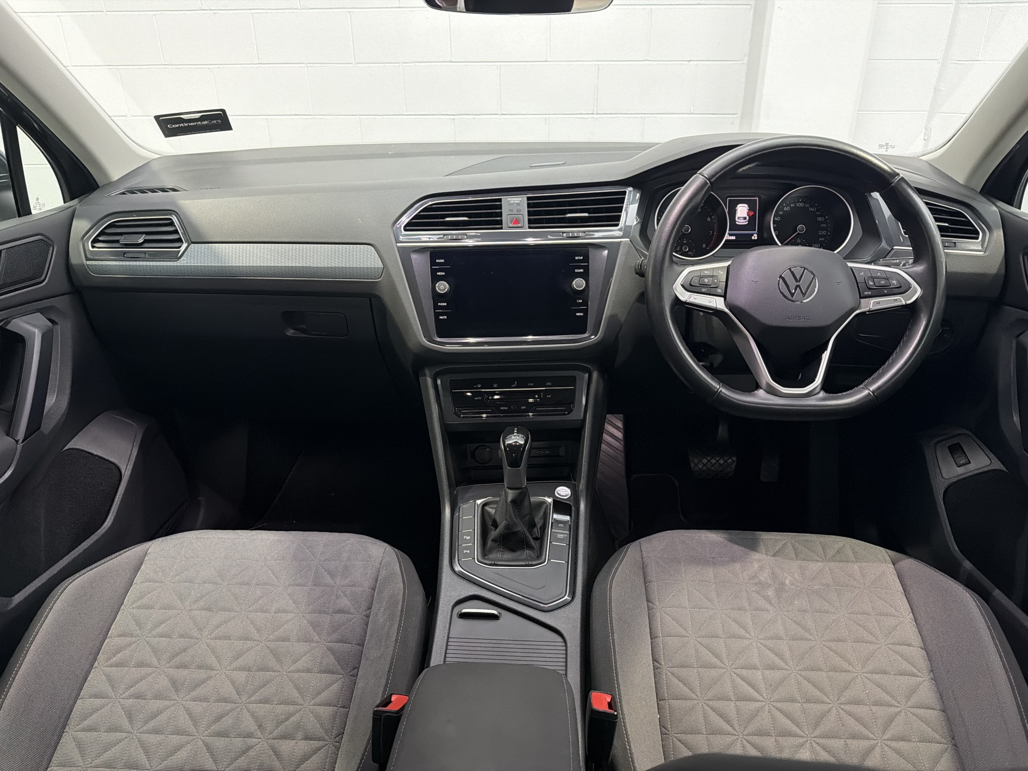 Volkswagen Tiguan TSI LIFE 2WD 1.4PT