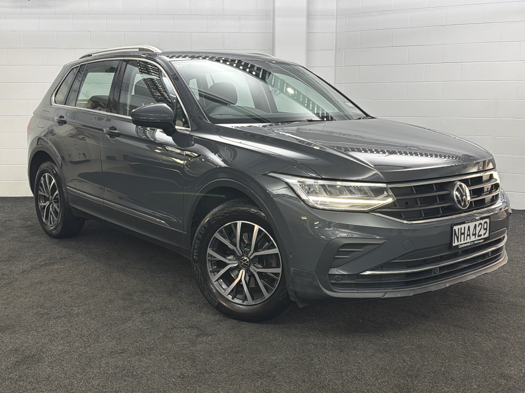 Volkswagen Tiguan TSI LIFE 2WD 1.4PT