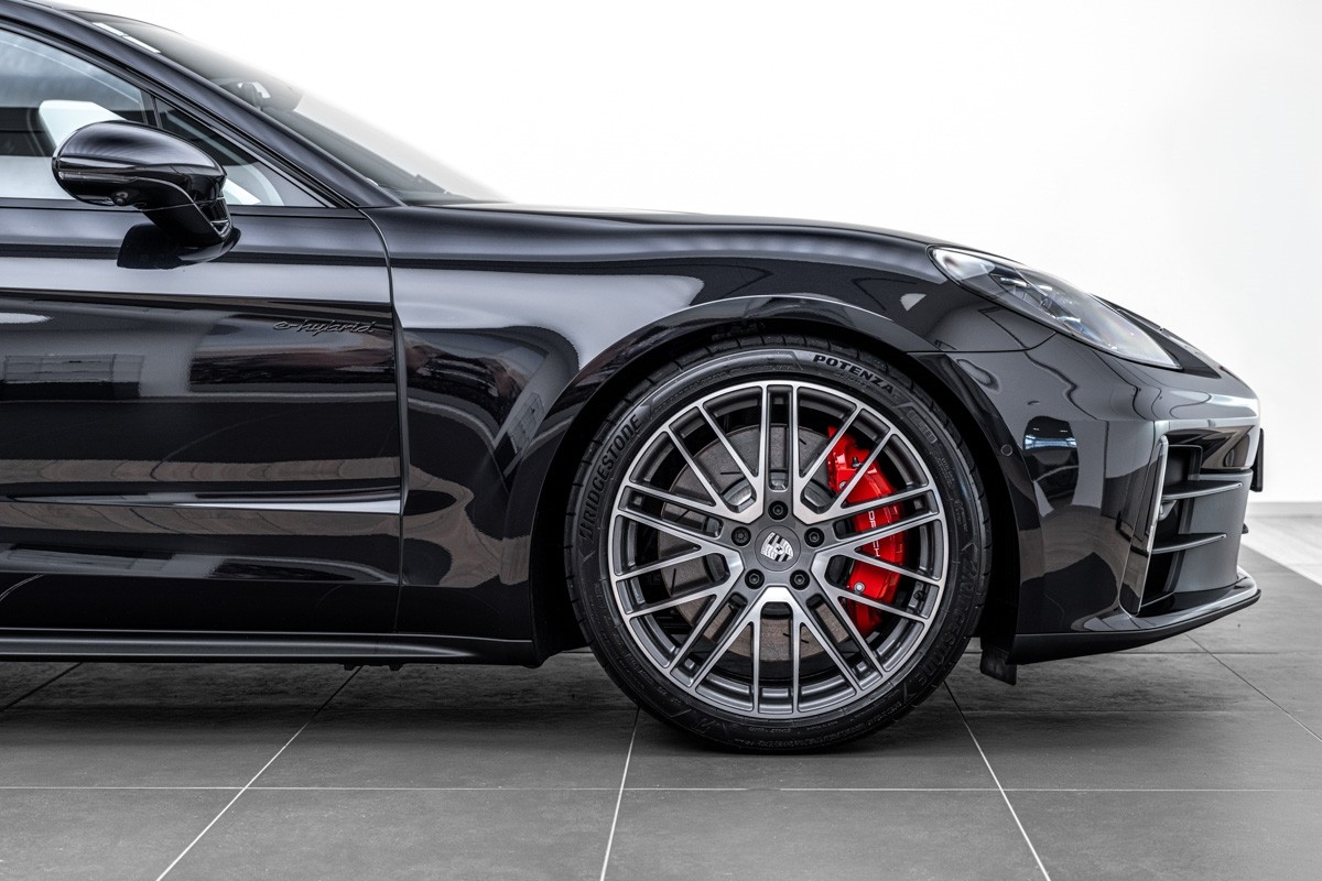 Porsche Panamera 4S E-HYBRID