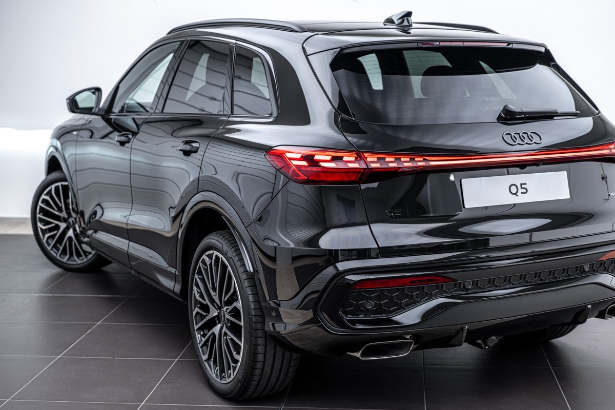 Audi Q5 SUV TFSI QUATTRO S TRONIC 150 KW