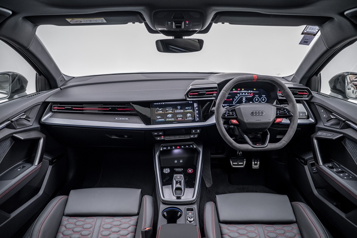 Audi RS3 SEDAN TFSI 294 KW