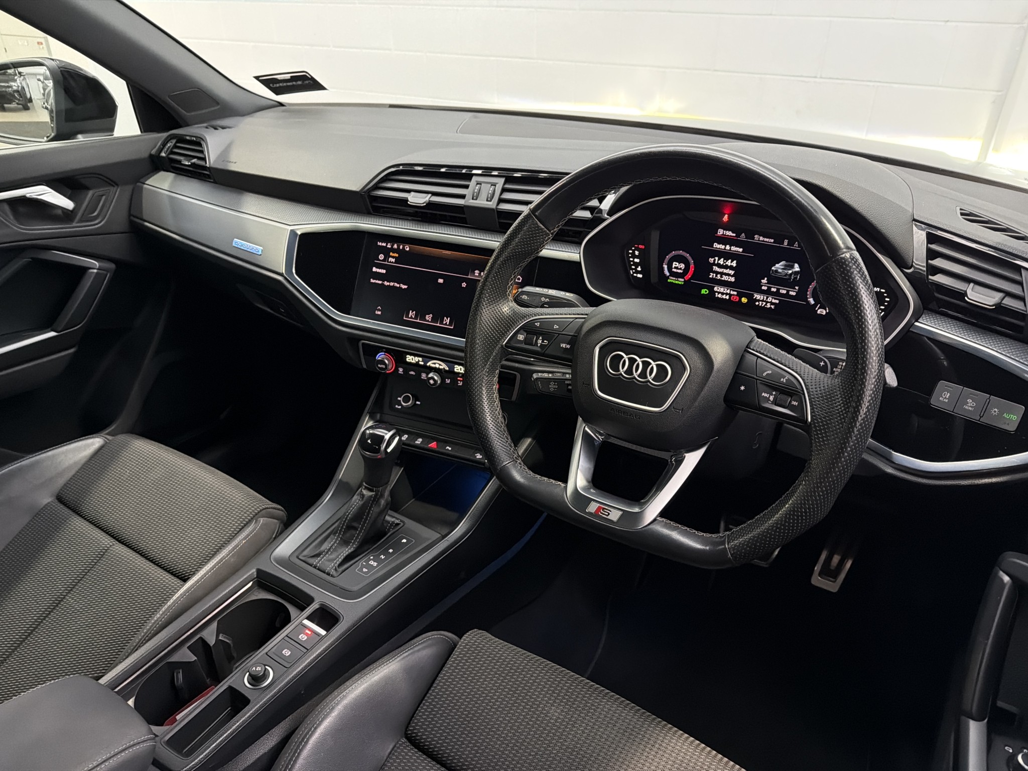 Audi Q3 45 TFSI Q S LINE